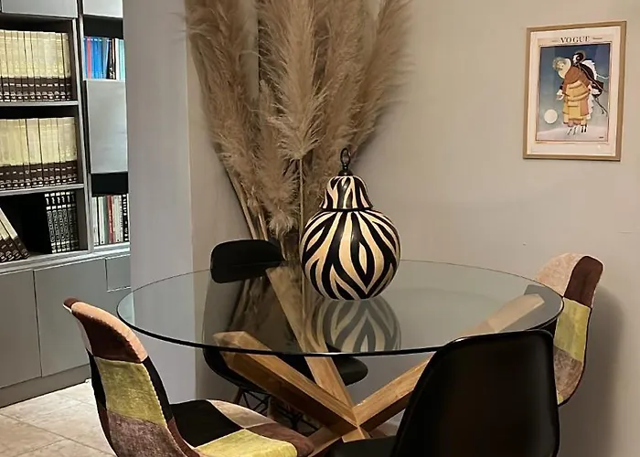 Neoclassical On Ground Floor With A Garden And Private Parking Space Dráma